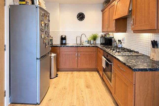 77 Caldon House, Waxlow Way, Northolt photo 3
