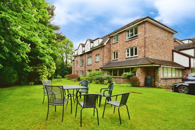 Thumbnail Flat for sale in Victoria Road, Wilmslow, Cheshire