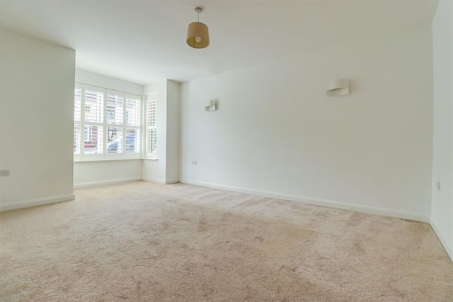 28, Pembury Road, Westcliff-on-Sea photo 4