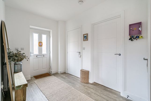 2, Rosings Grove, Medstead photo 4