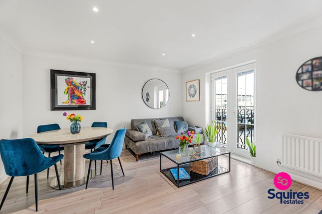 3 Leighton Court, London photo 3