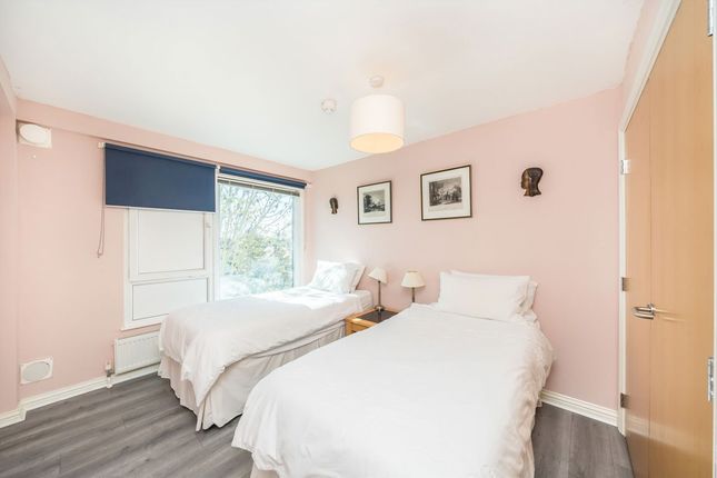 Flat 14, Ashcombe House, 7A, Elm Grove, Wimbledon photo 4