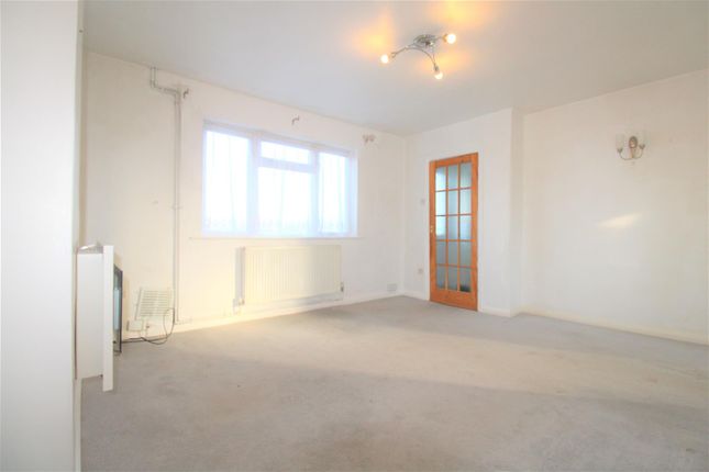 75, Newgatestreet Road, Waltham Cross photo 3