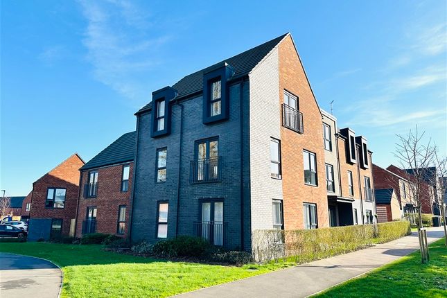 1-bed flat on William Belt Road, Crawley, £230,000