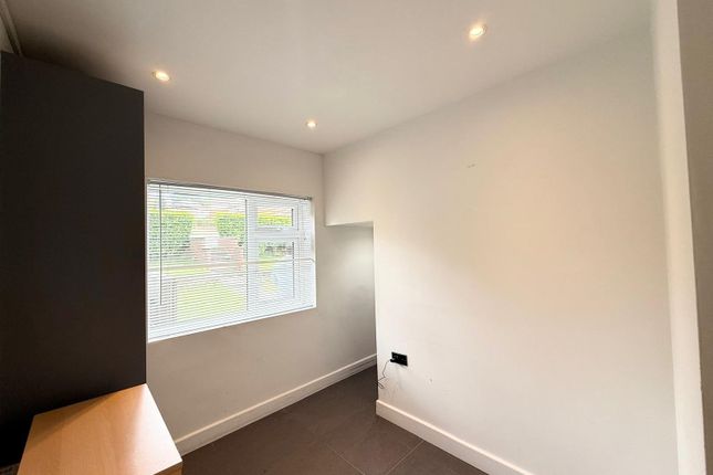 75, Westdale Road, West Yorkshire photo 5