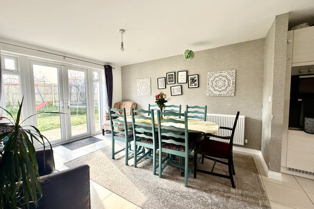 50, Crabtree Close, Exeter photo 4