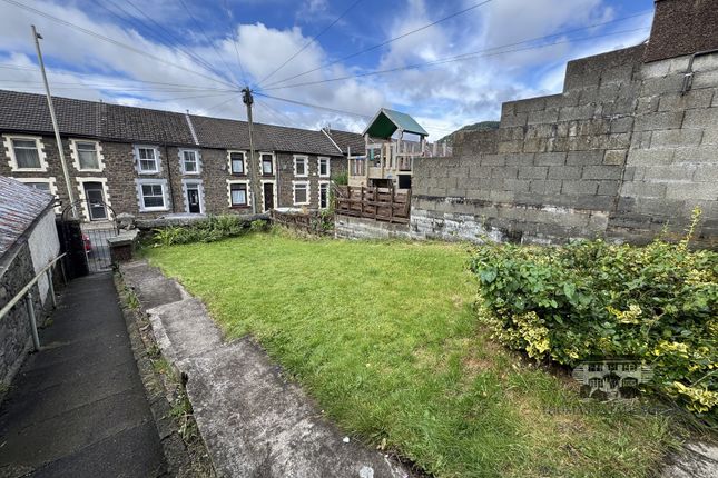 39, Miskin Road, Tonypandy photo 3