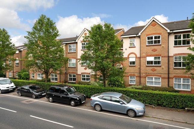 Thumbnail Flat for sale in Uxbridge Road, Rickmansworth