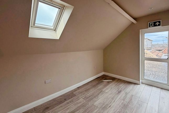Flat 4, 8-10, Hotel Street, Coalville photo 4