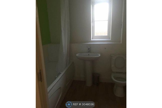 Flat, Arun House Silver Streak Way, Rochester photo 5
