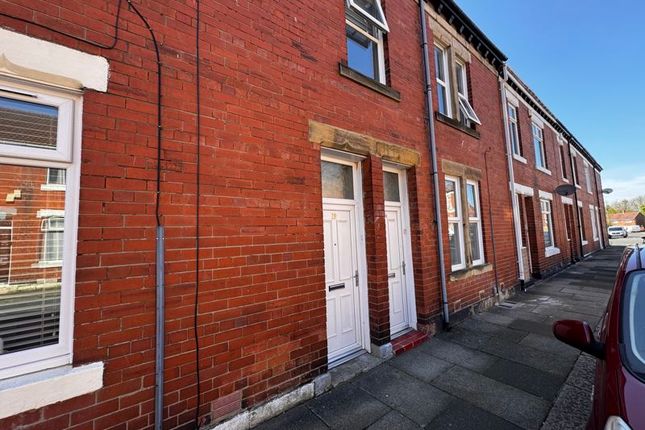 Flat to rent in Grey Street, Wallsend