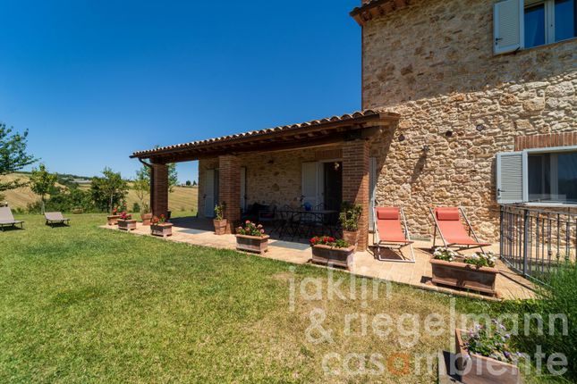 Country house for sale in Italy, Umbria, Terni, Acquasparta