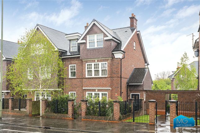 Semi-detached house to rent in Bunns Lane, Mill Hill, London