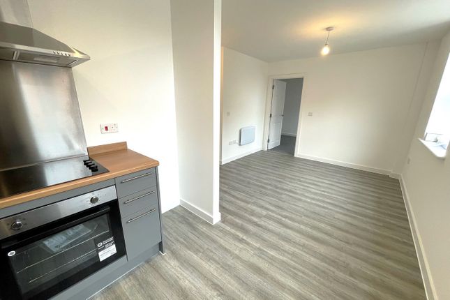 Flat to rent in Corporation Street, Taunton