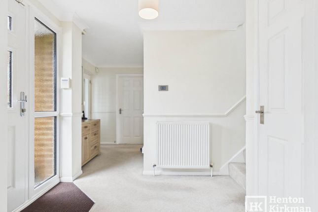1, Blacksmith Close, Billericay photo 3