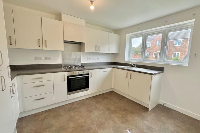 79j, Wykebeck Mount, Leeds photo 2