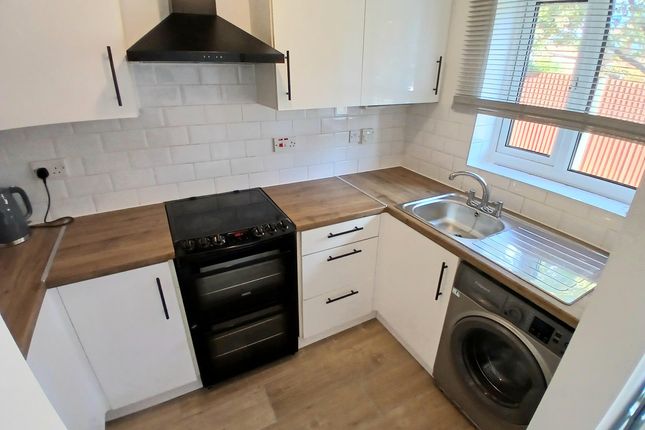 26, Lime Close, STEVENAGE photo 4