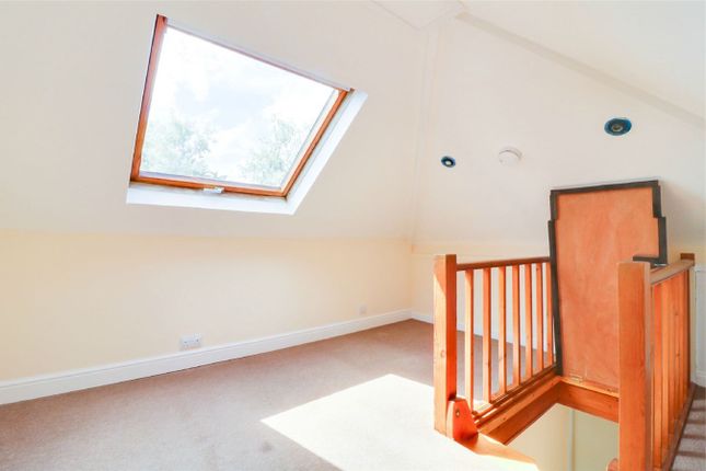 End terrace house for sale in Barnfield Road, Edgware