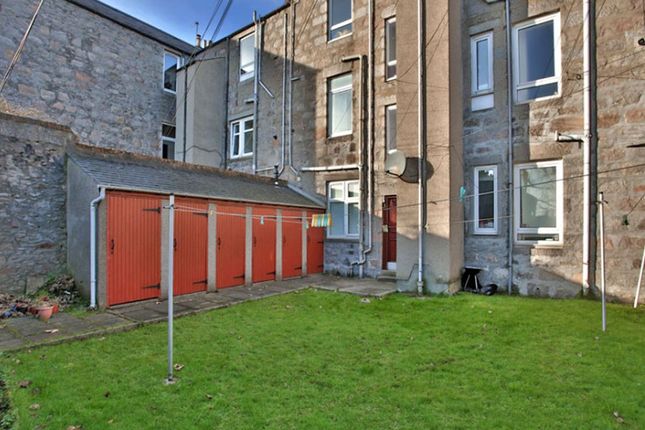 Flat for sale in 41A, Wallfield Crescent, Tenanted Investment, Rosemount, Aberdeen AB252Lb