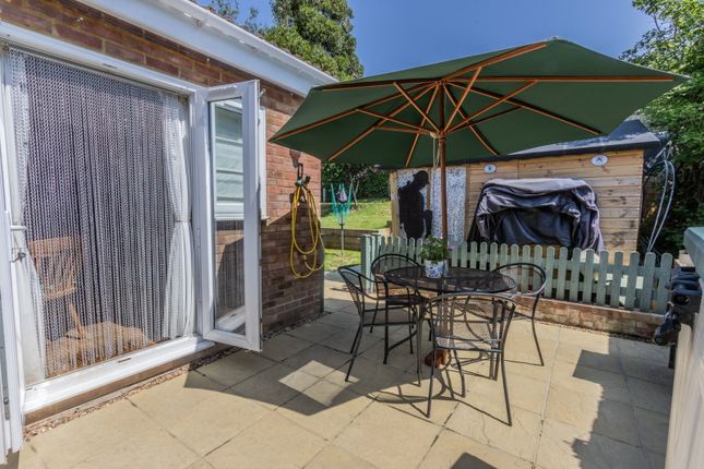 16, Beechwood Close, Etchingham photo 4