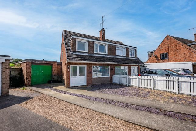 Thumbnail Semi-detached house for sale in Oakley Avenue, Brockwell, Chesterfield