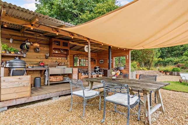 Outdoor Kitchen