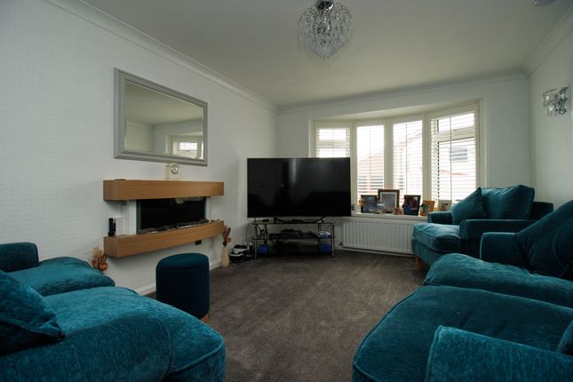 16, Ambrey Close, Hunmanby photo 2