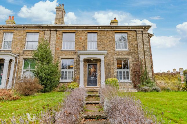 28, The Croft, Sudbury photo 2