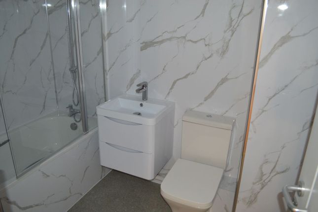 41, Chantress Close, Dagenham photo 4