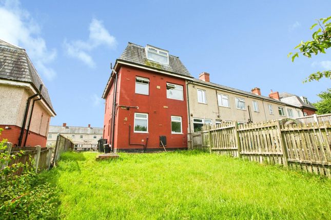 38, Ovenden Way, West Yorkshire photo 3