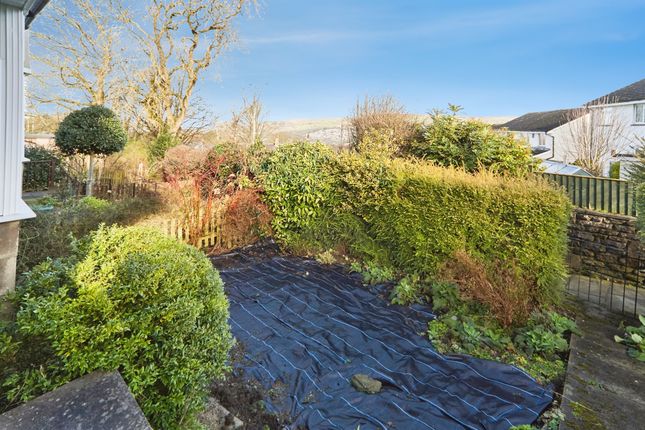 49, Calton Road, Keighley photo 2
