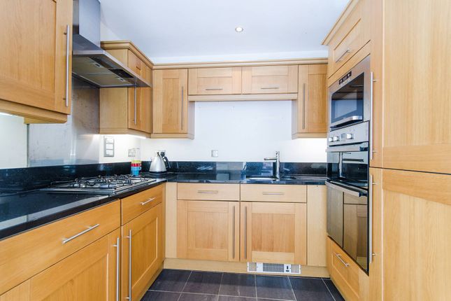 Flat for sale in Cottage Close, Harrow On The Hill, Harrow