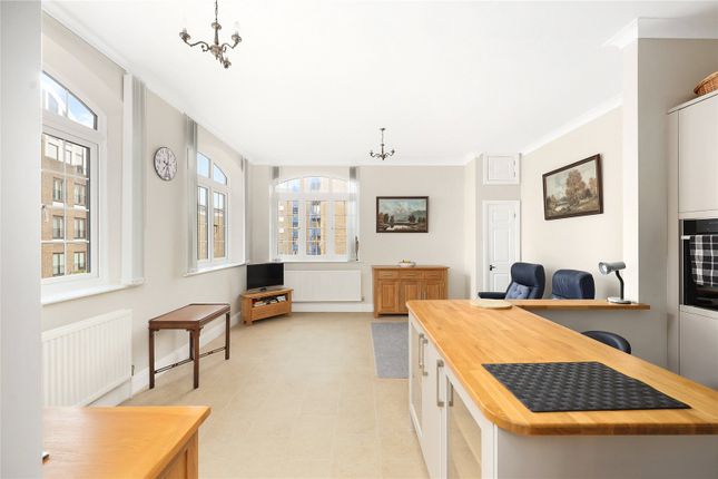 Thumbnail Flat for sale in St Georges Square, Narrow Street