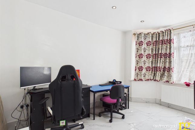 11, Sparkbridge Road, Harrow photo 4