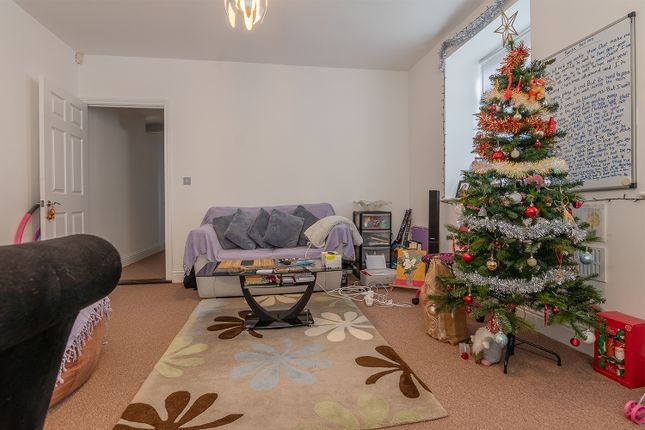 Flat 2, 364, Birmingham New Road, Bilston photo 4