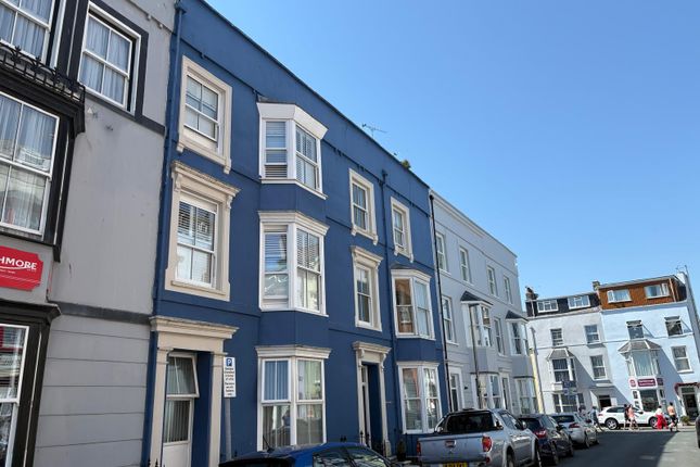 Flat 9, Islay Court 21-22, Tenby photo 2