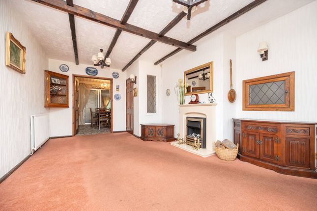 19, Waterfield Close, Tipton photo 4
