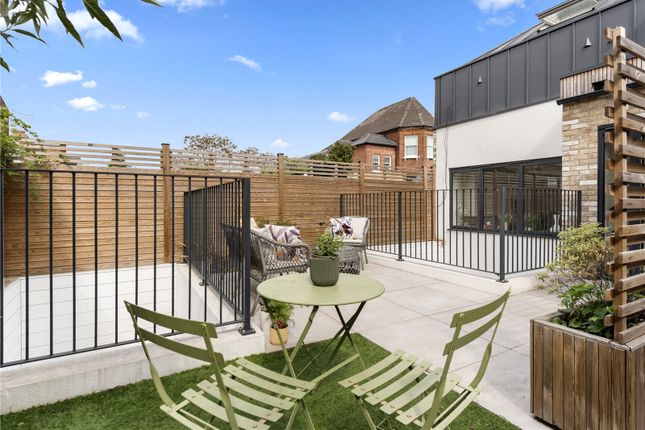 348, Cavendish Road, London photo 4