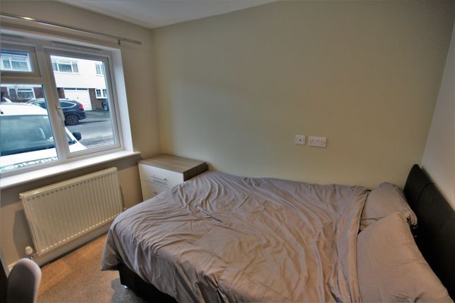 21, Rossendale, CHELMSFORD photo 5