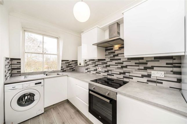 Flat 5, 84, Camberwell Road, London photo 3