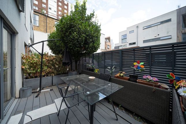 Flat 1, 17, Garrett Street, London photo 4
