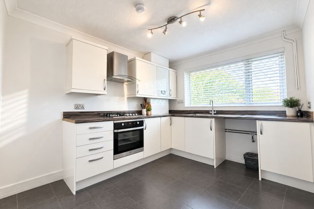 24, Turnden Gardens, Margate photo 2