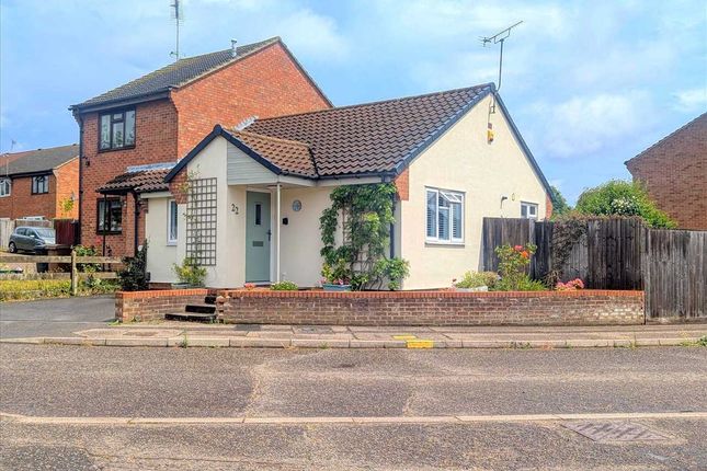 2-bed house on 22, Jenner Mead, Chelmsford, £325,000