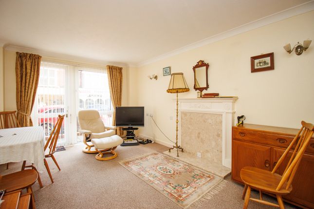 6, Chapel Court, West Avenue, Filey photo 4