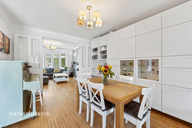 45, Collingwood Avenue, Surbiton photo 3