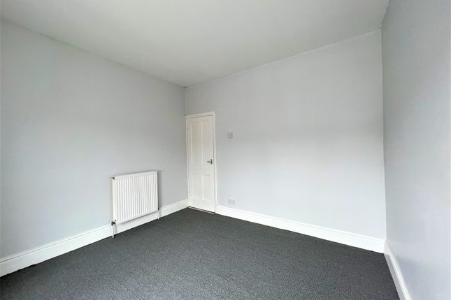 Terraced house to rent in Hereford Street, Hull