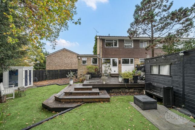 25539d11-c8Fb-4Bb...