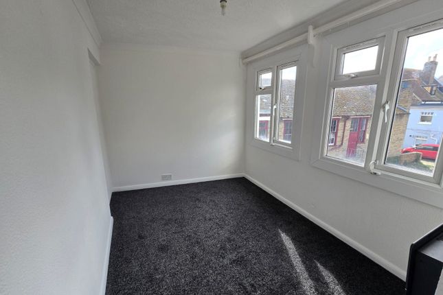 Flat 3, 144 High Street, Ramsgate photo 5