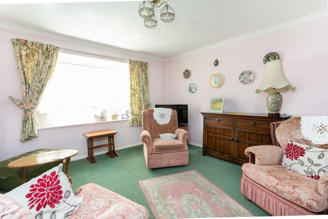9, Nursery Fields, Hythe photo 4