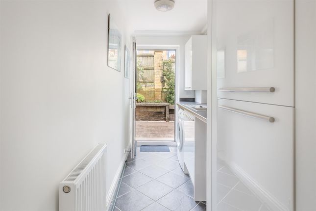 Town house for sale in Denmark Road, Cowes